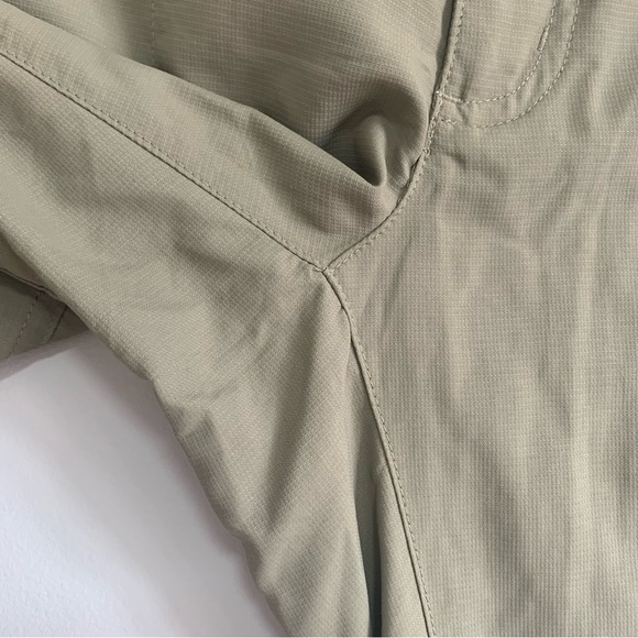 Columbia Titanium Women's Cargo Capri Trousers Size 8 - Picture 6 of 8